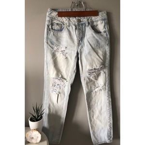 AE Boyfriend Jeans